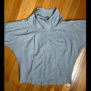 Gap fit shorts sleeve  jacket size small